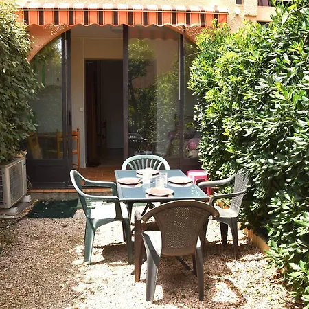 T2 Renove Climatise Avec Jardinet A 400m Des Plages - Fr-1-610-97 Lägenhet Bormes-les-Mimosas